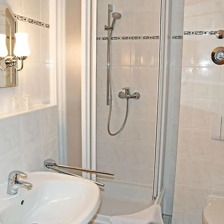 Appartementhaus Mit Balkon Im Ostseebad Hm-10-18 Goehren (Ruegen)