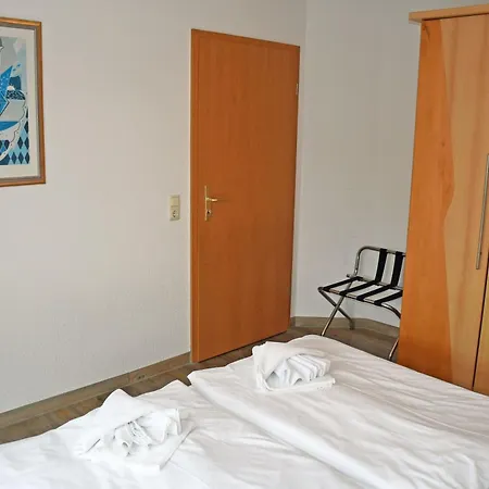 Appartementhaus Mit Balkon Im Ostseebad Hm-10-18 Goehren (Ruegen)