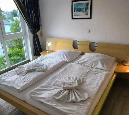 Appartementhaus Mit Balkon Im Ostseebad Hm-10-18